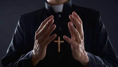 Sacerdote