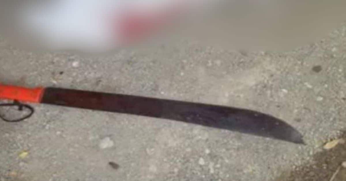 machete