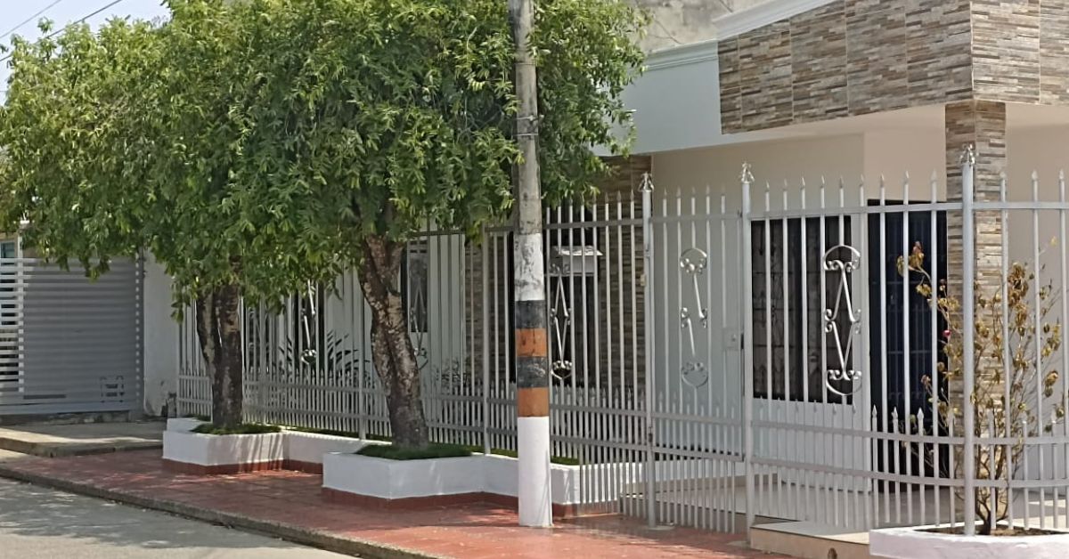 Martínez