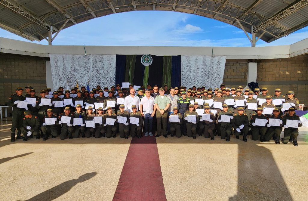 Policía