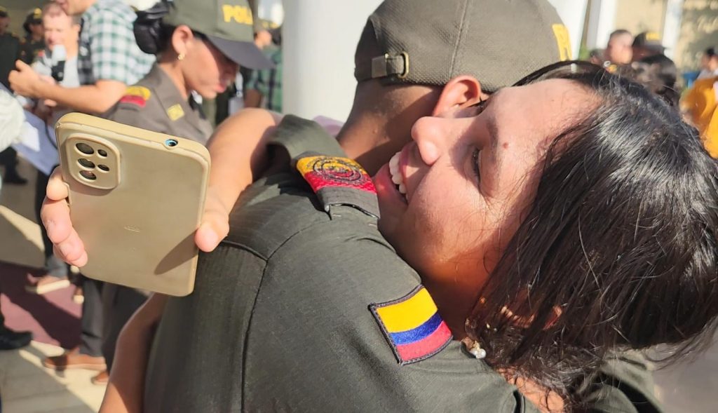Policía