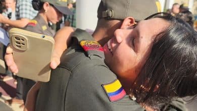 policía