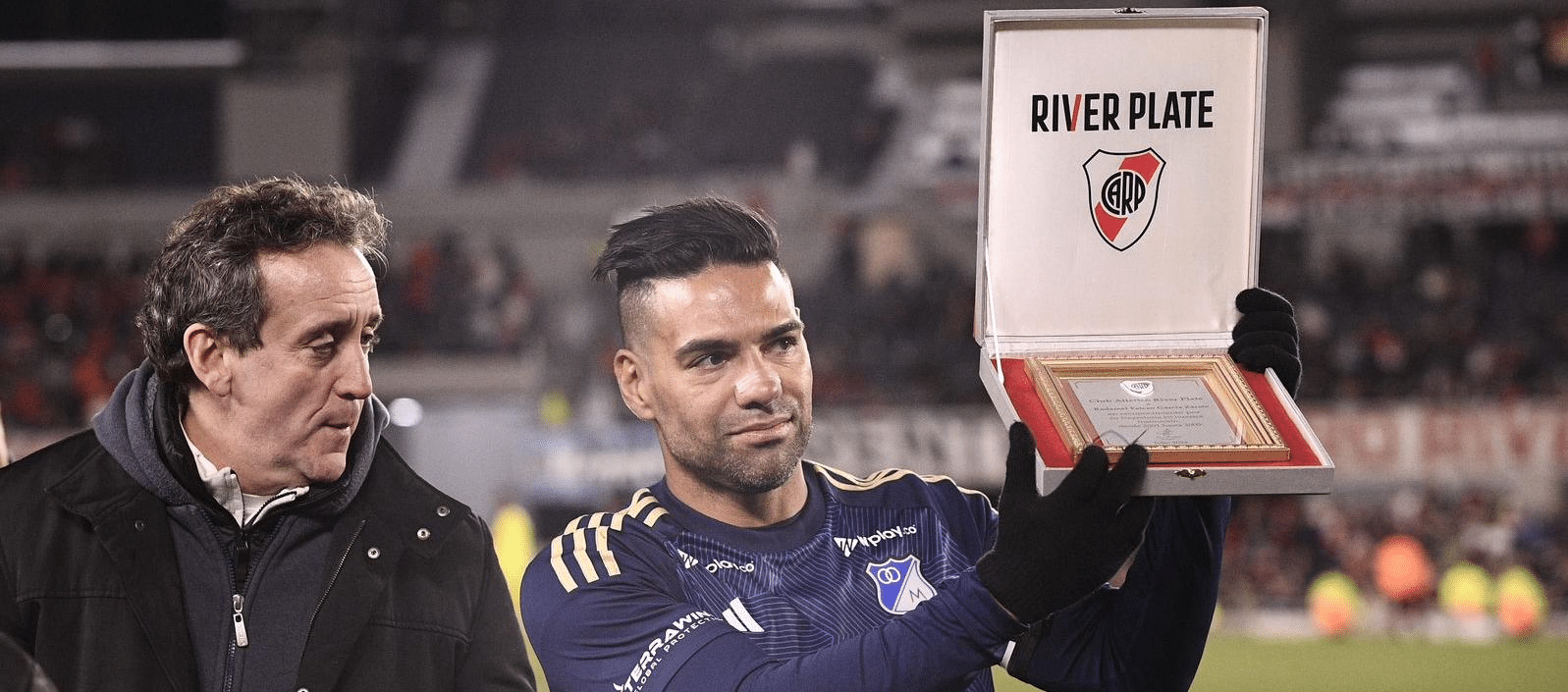 Falcao debuta con Millonarios ante River Plate y es homenajeado en la ...