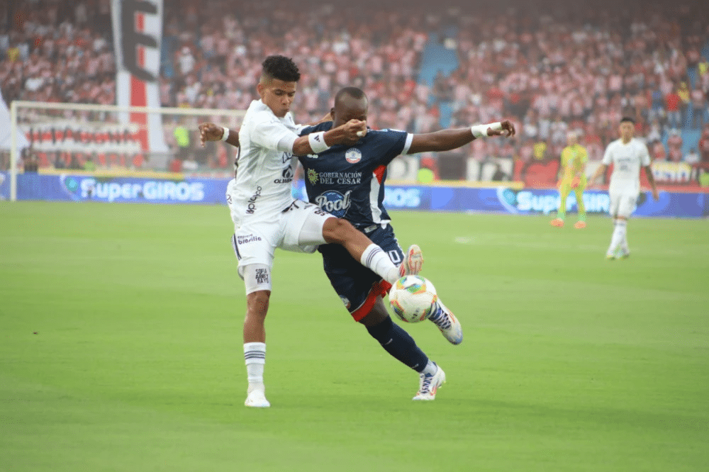 Alianza generando opciones de gol frente al arco de Junior