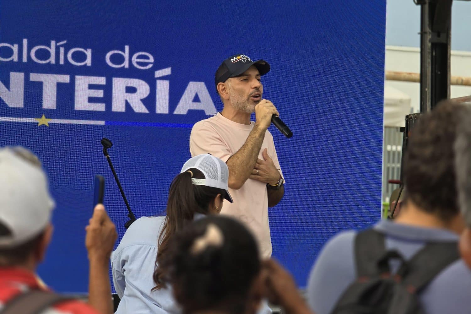 anunció