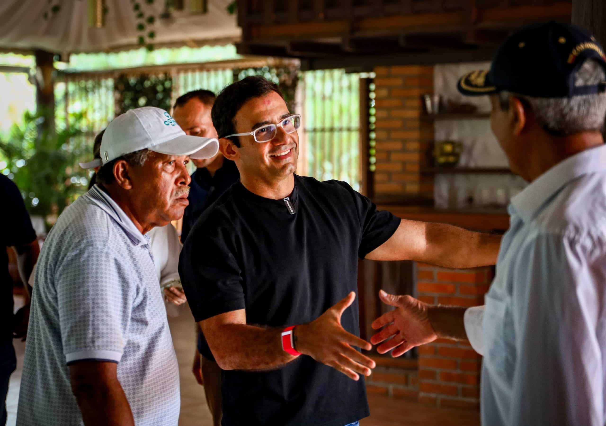 El alcalde de Montería, Hugo Kerguelén García, y el Gerente de Ciudad, Edgardo Espitia Cabrales, celebraron el Día de los Ediles