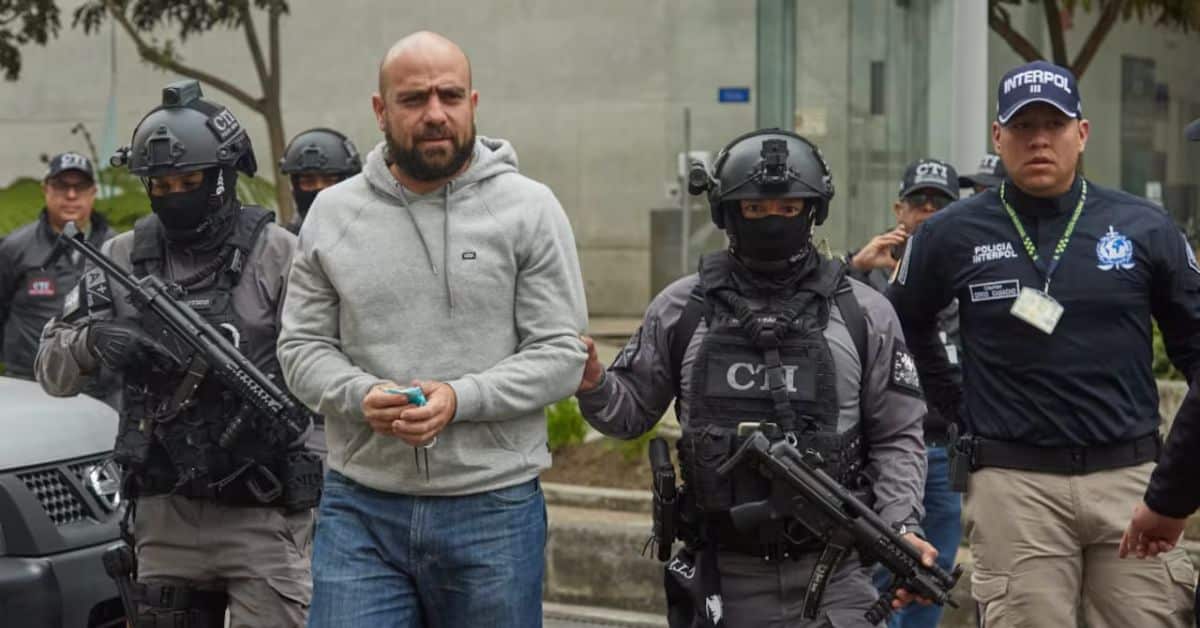 policias