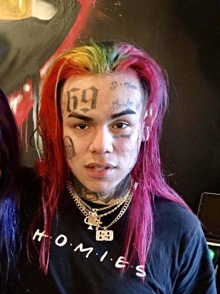 Tekashi 6ix9ine. mr. black