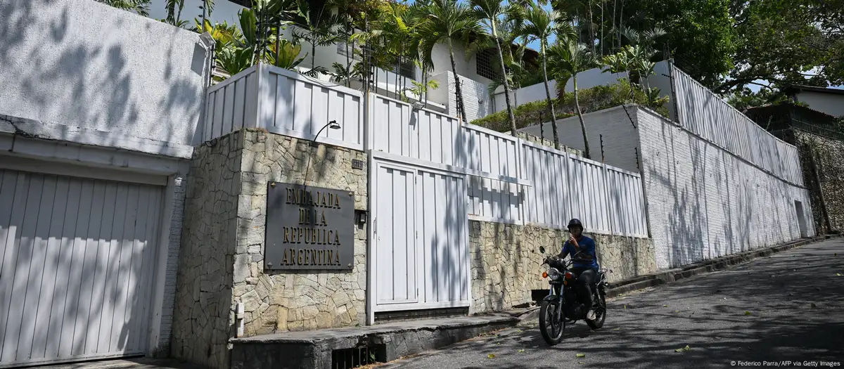 embajada