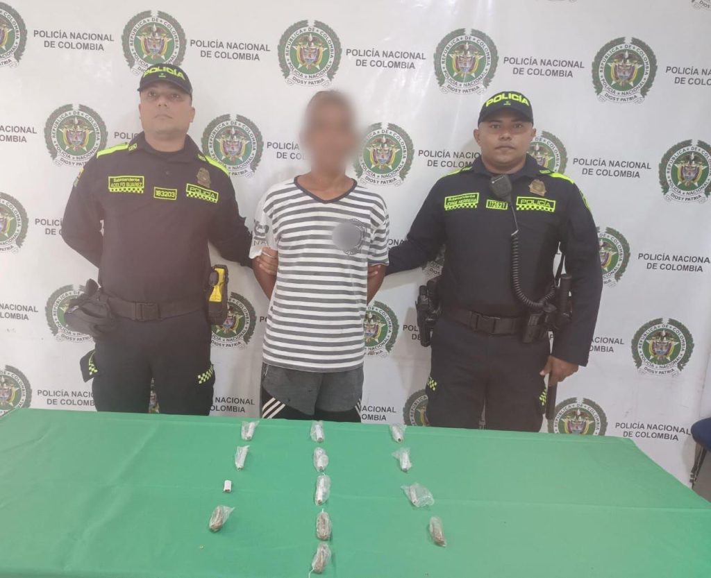 Policía
