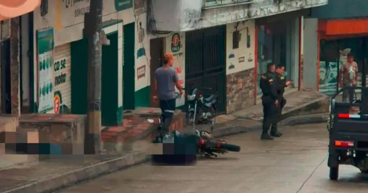 policías