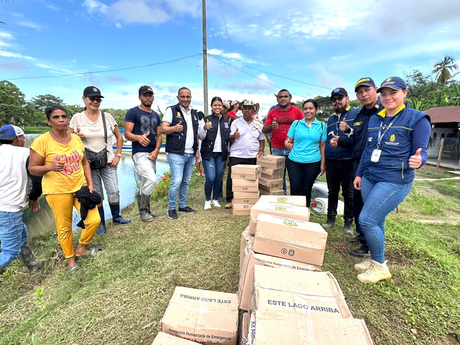 Entregan más de 3 mil ayudas humanitaria a familias afectadas por las ...