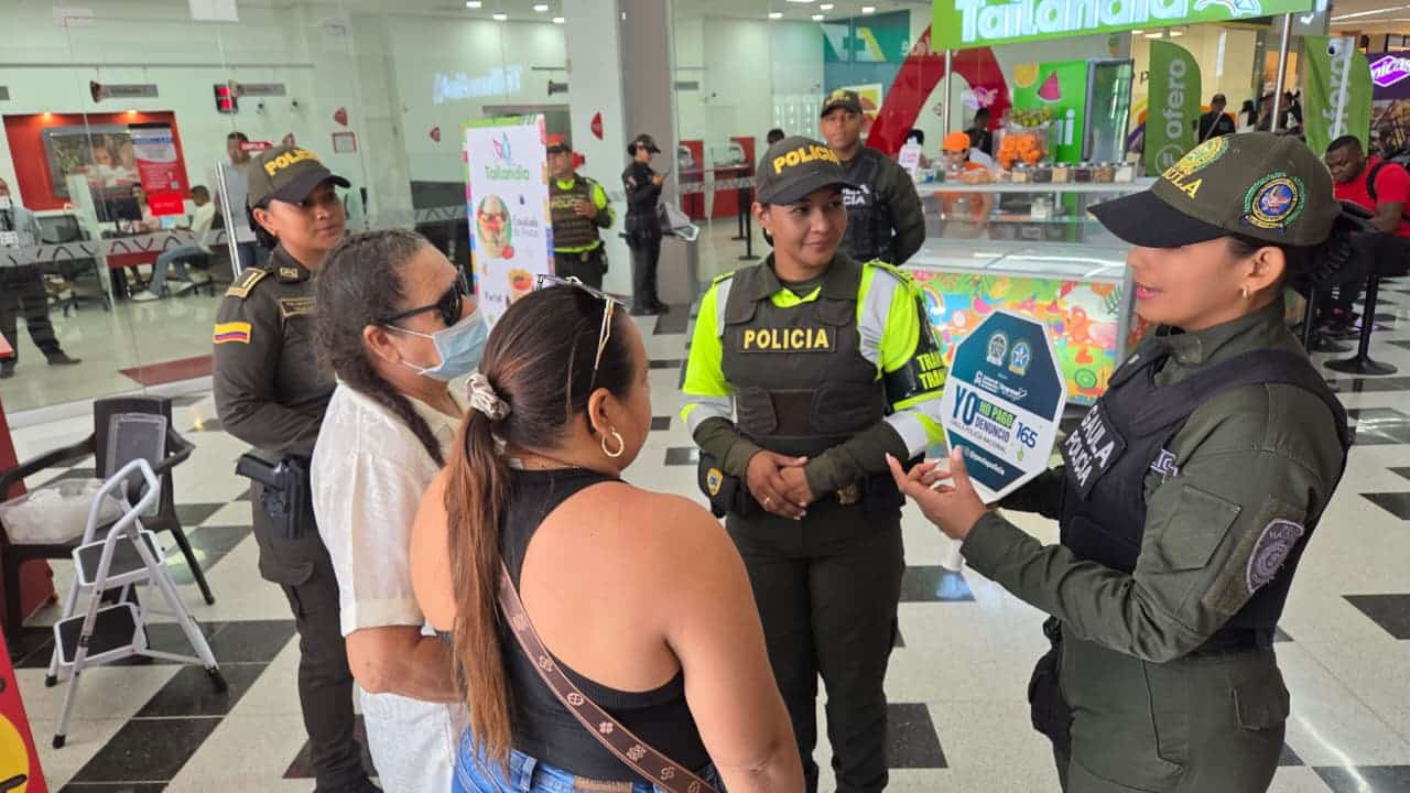 Policía