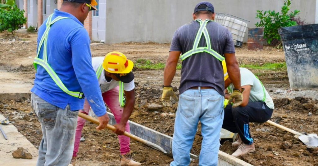 Obras de pavimentación transforman la movilidad en tres barrios de Los Córdobas. Foto: Alcaldia de Los Córdobas