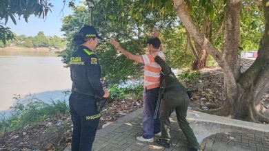 Policía