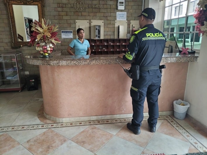 Policía