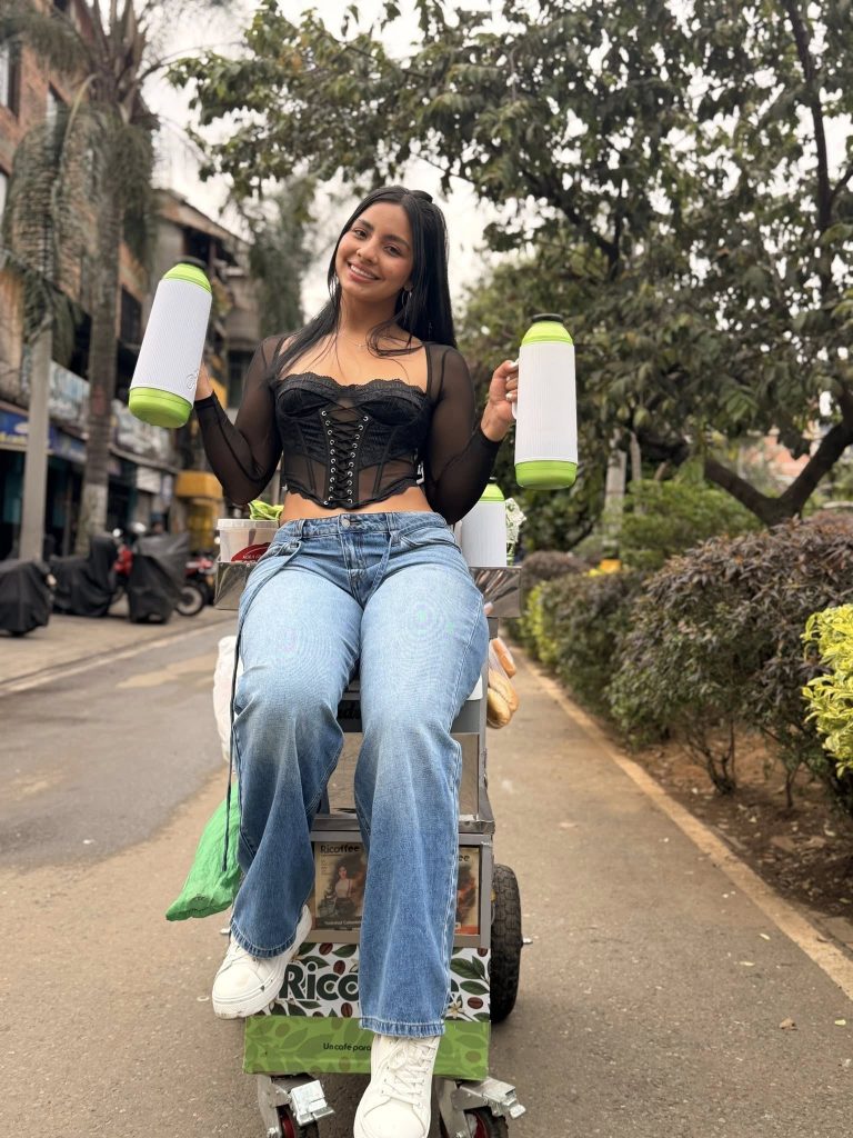 Andrea Rico, la vendedora de tinto viajó a México con sus ganancias ...