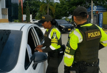 policía