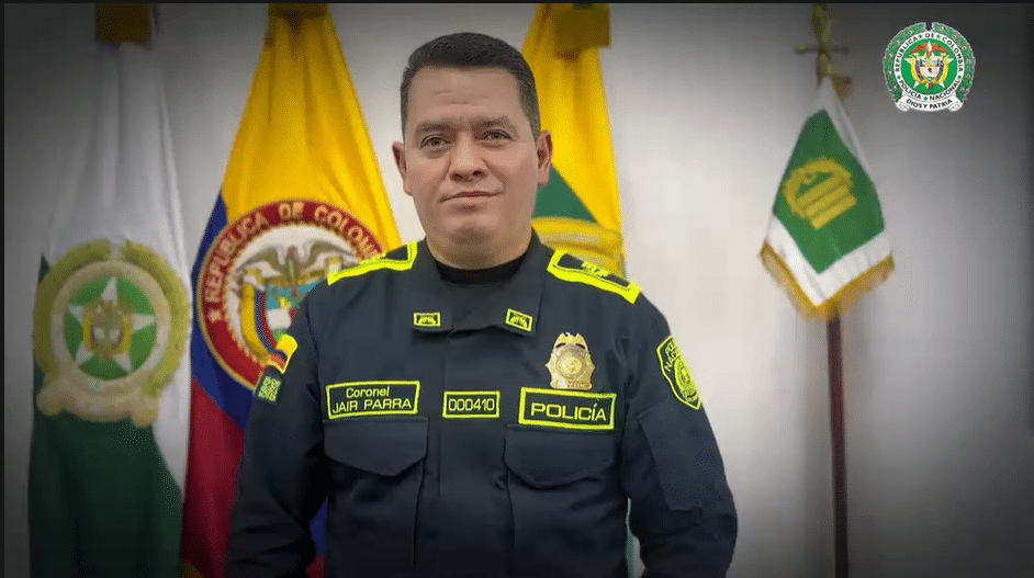 Policía