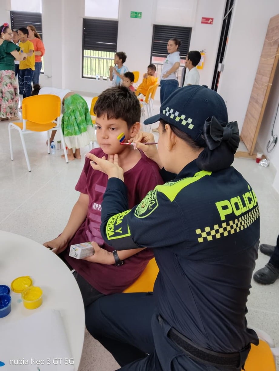 Policía