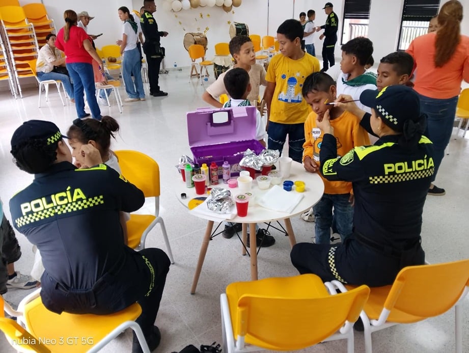Policía