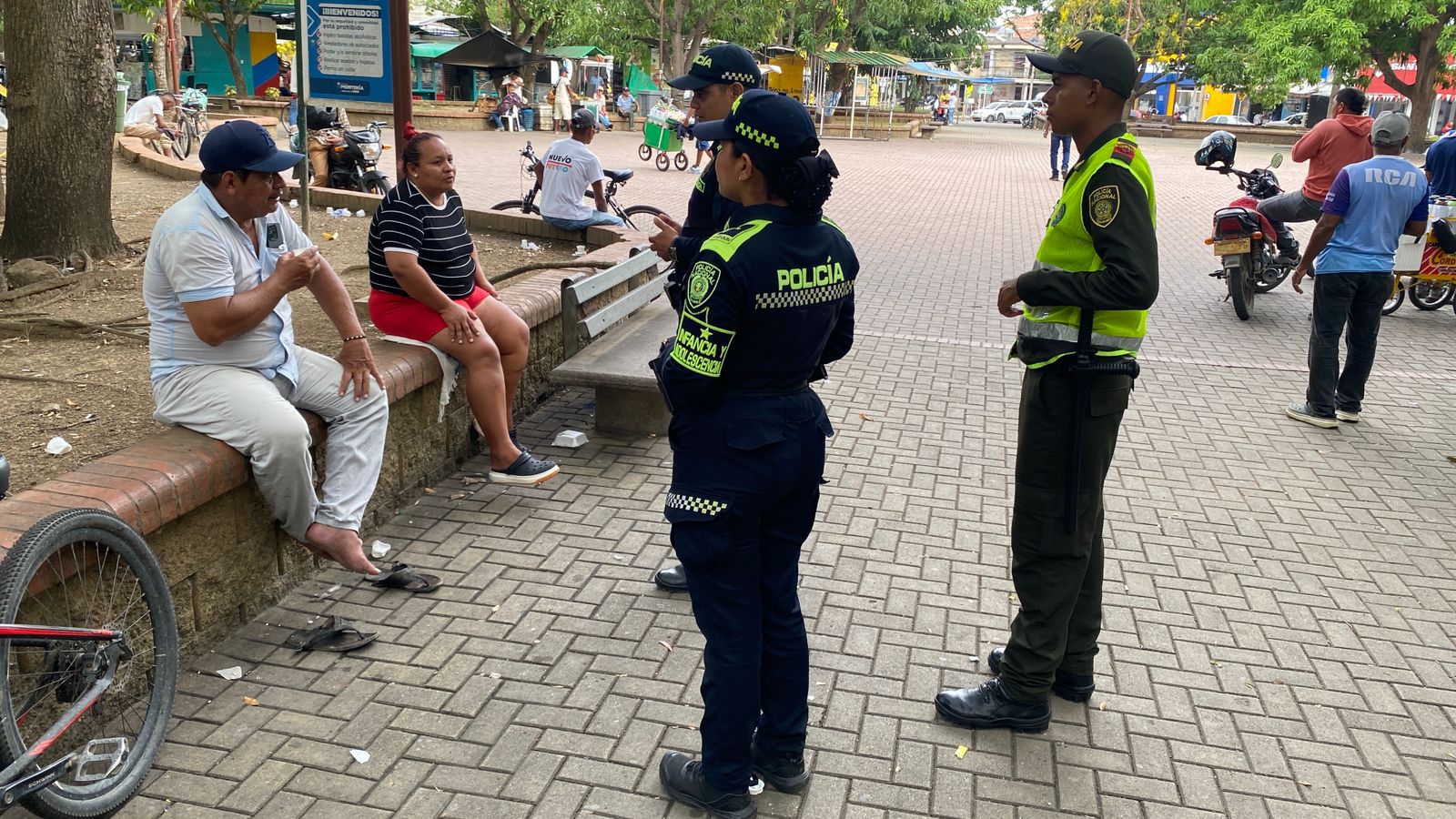 Policía