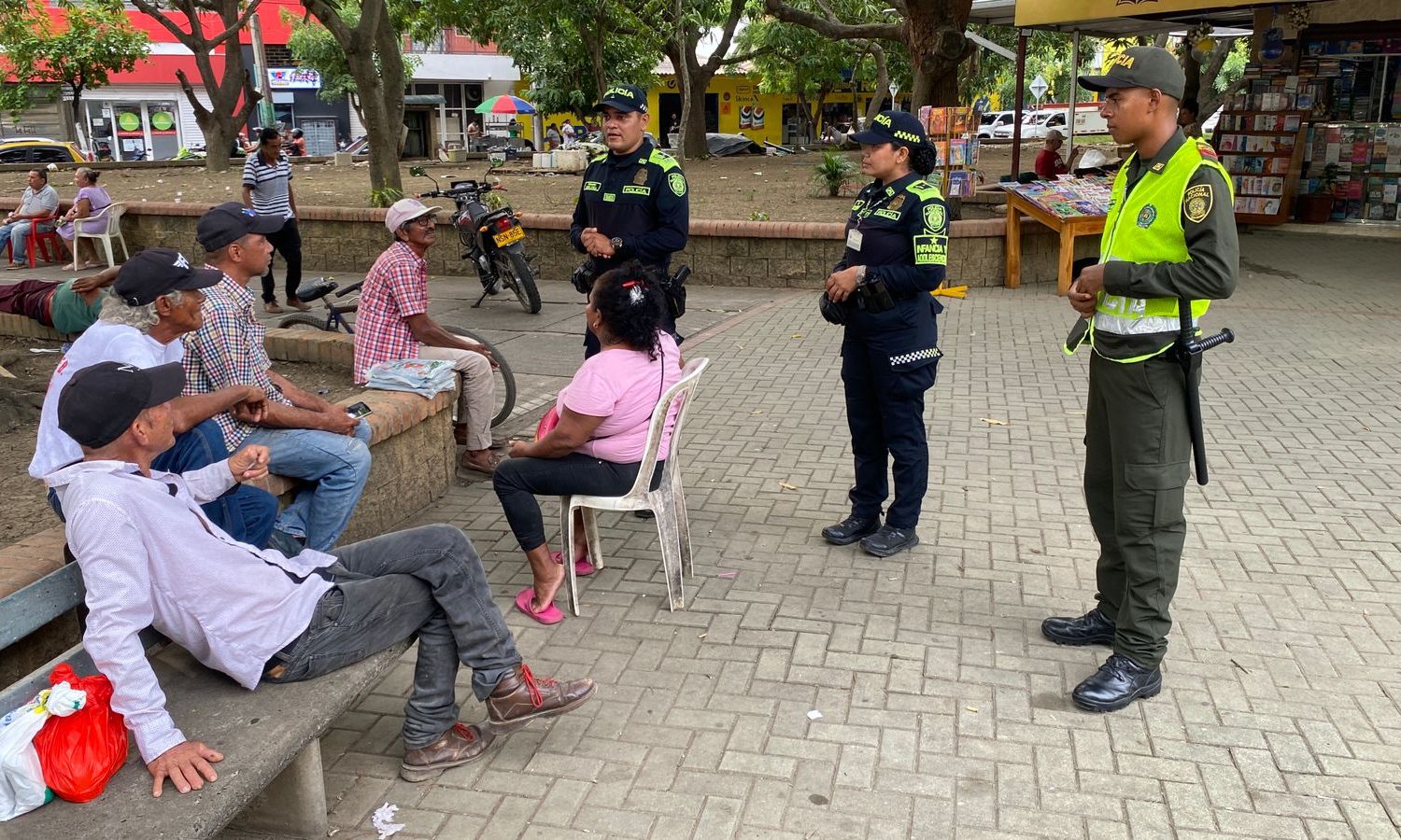 Policía