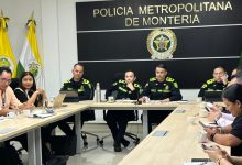 Policía
