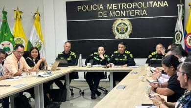 Policía