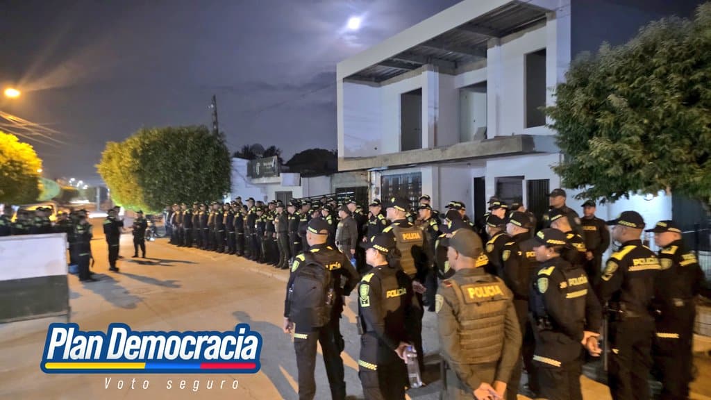 policías
