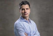 Tomás