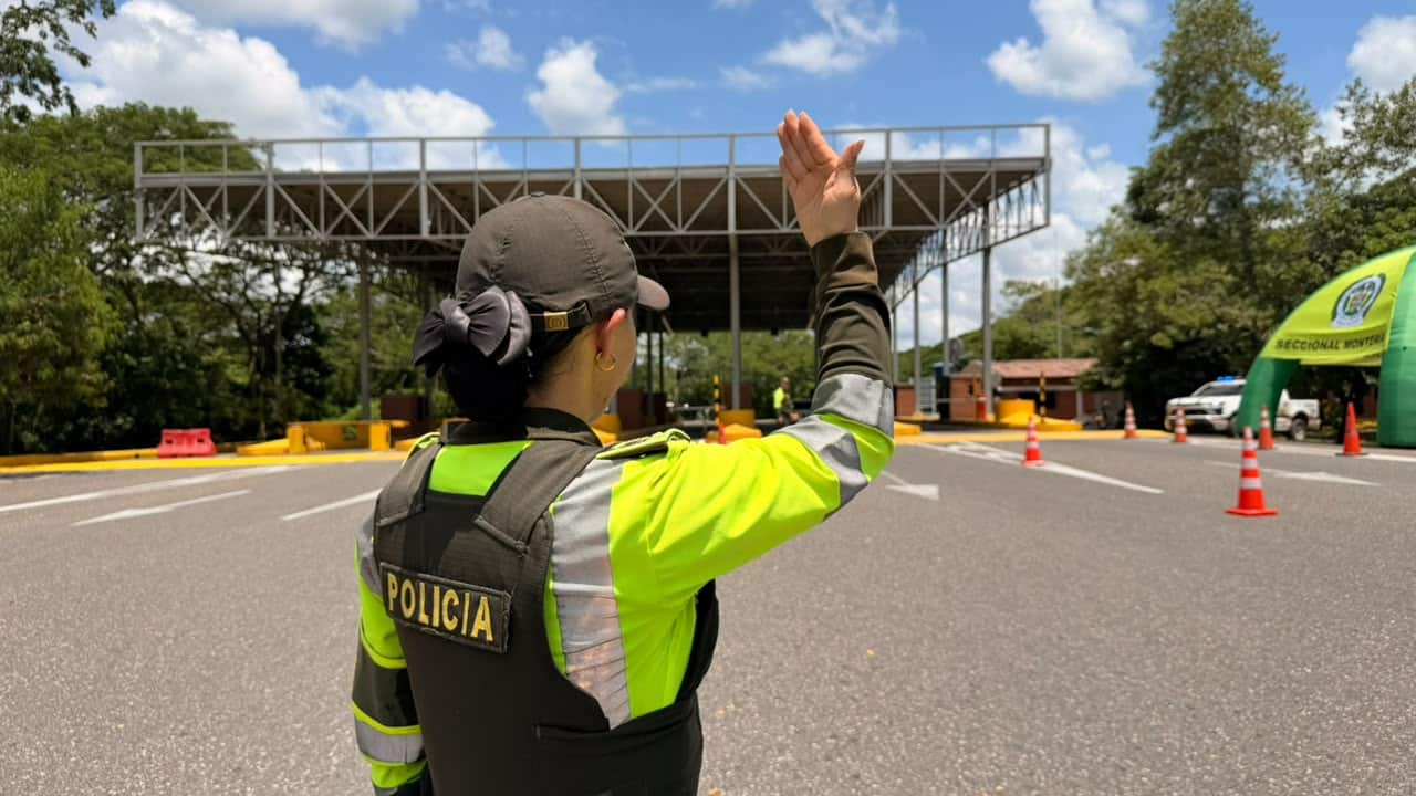 Policía